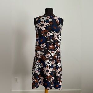 Marni floral silk dress size 42 large? Medium?